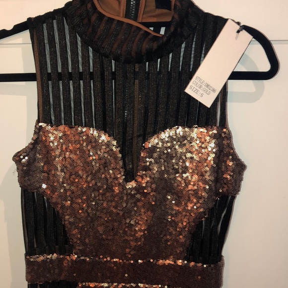 Sequin midi dress. - Picture 2 of 5